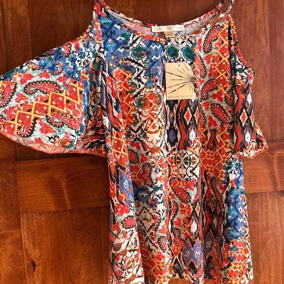 NWT Boston Proper Colorful Paisley Tunic Top Size XS Boho Hippie Cold Shoulder - Picture 4 of 8